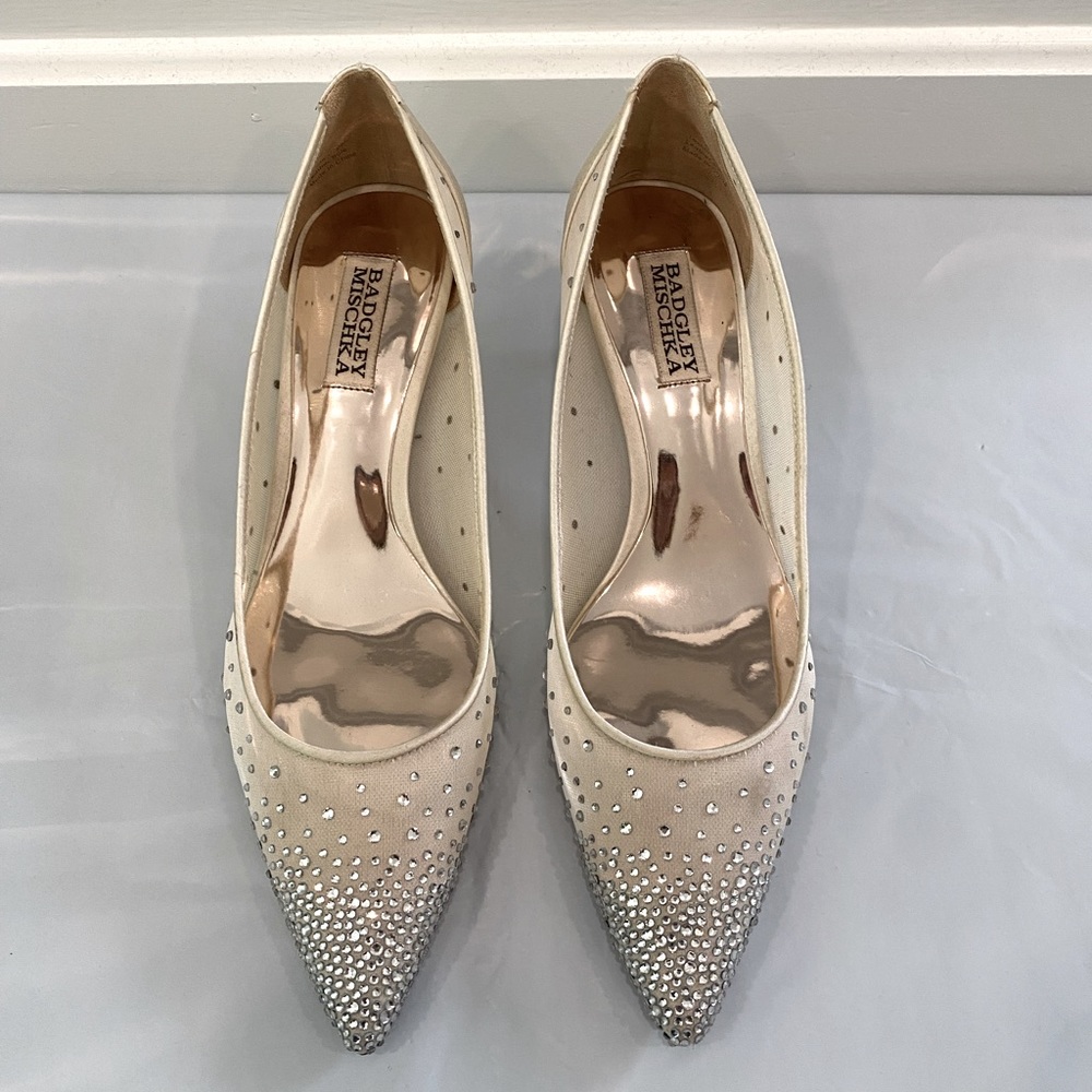 Badgley Mischka Felicity Embellished Kitten Heel 8.5 Ivory Satin